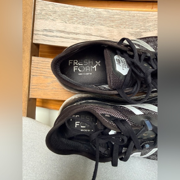 NEW BALANCE Fresh Foam More v2 size 9.5 for women - Picture 9 of 11